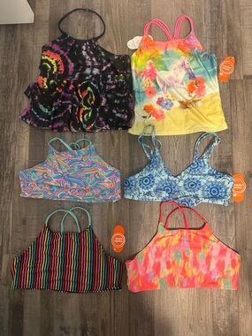 5/$25 NWT girls swim bundle ☀️